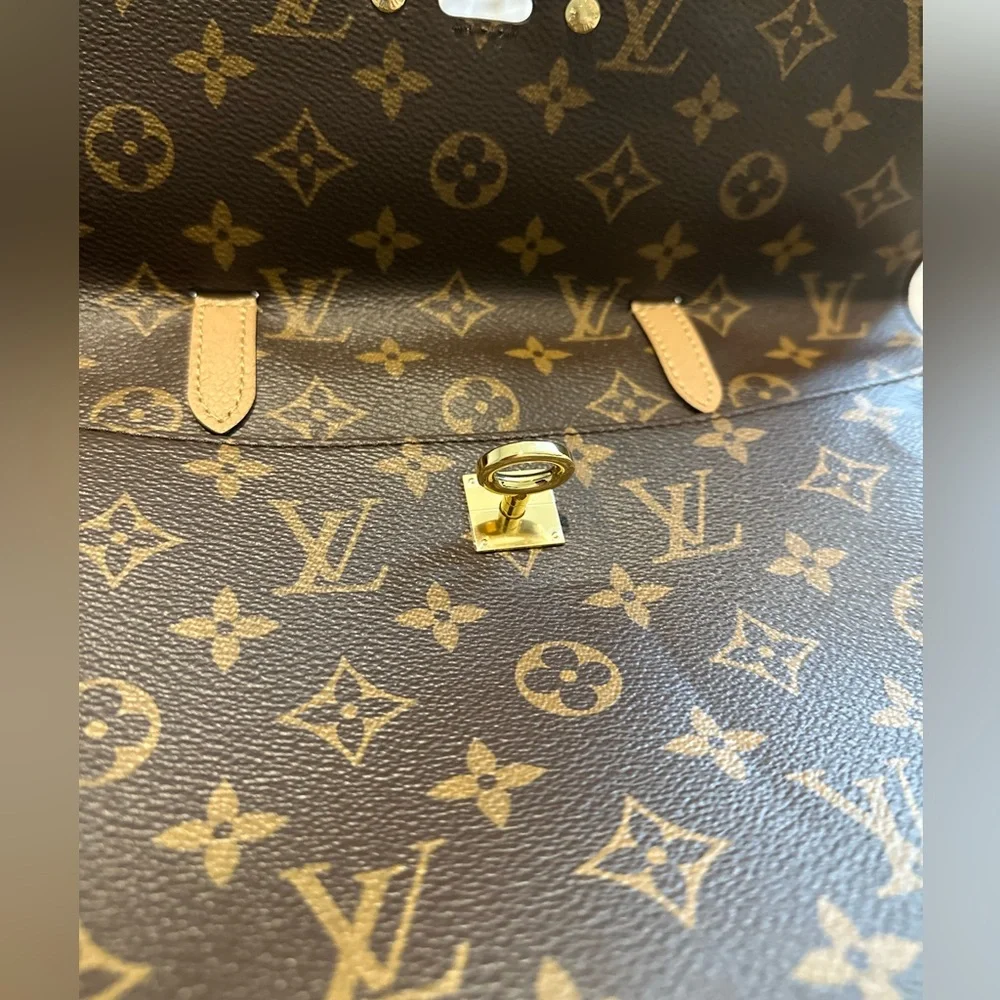 Louis Vuitton Venus Monogram Brown Sesame Tote or Shoulder Bag - Like New - Picture 15 of 15